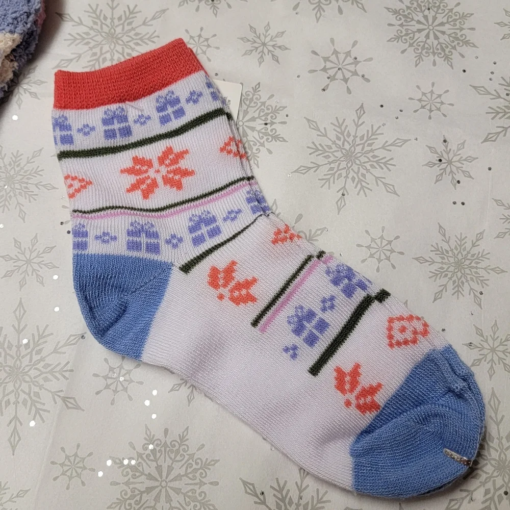 Kid's Cozy Socks Festive Holiday Christmas Winter Theme